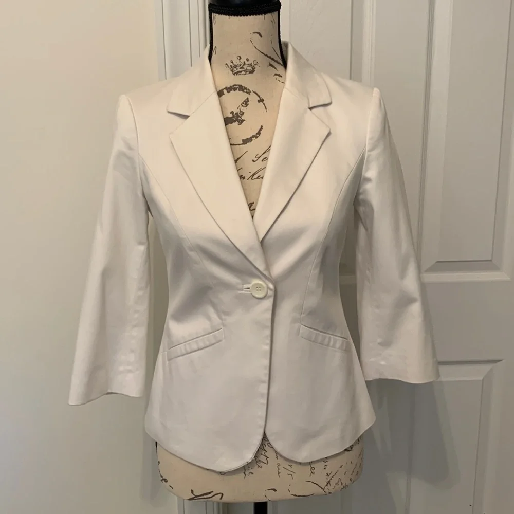 Three quarter sleeve white jacket/blazer from Limited. Sz XS - Picture 1 of 6